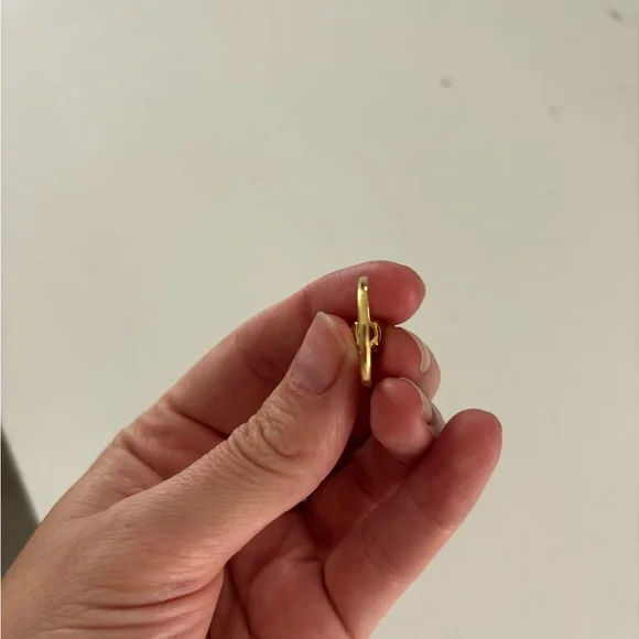 Solitaire Ring - Picture 4 of 5